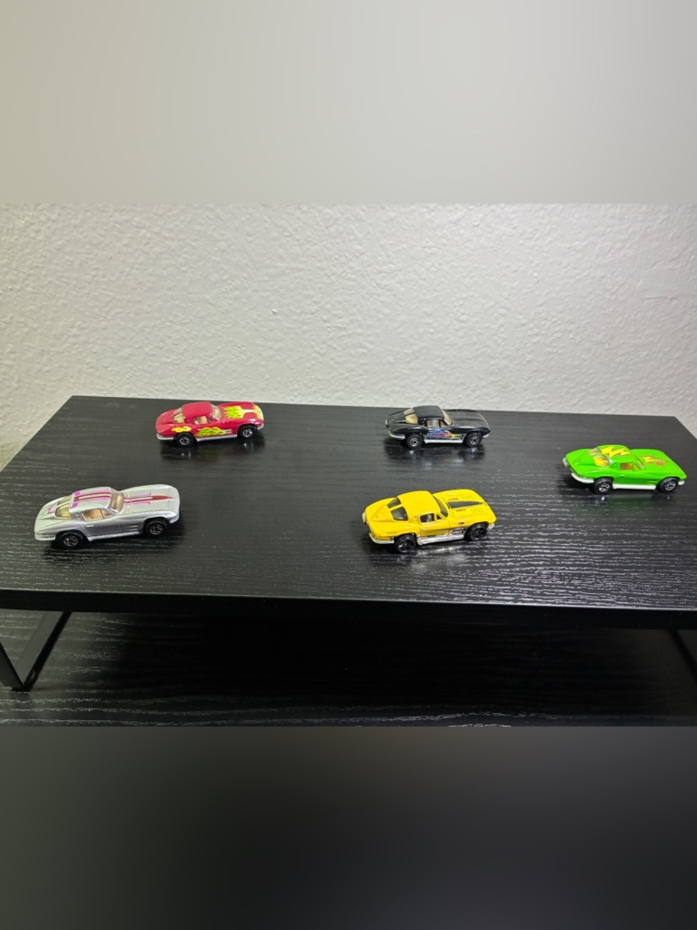 Hot Wheels 1979 Chevrolet Corvette
Lot with split window